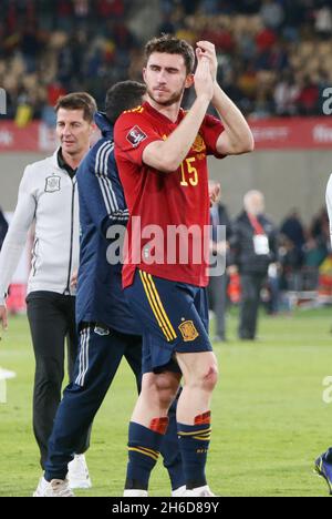 Aymeric Laporte, d'Espagne, célèbre après la coupe du monde de la FIFA 2022, le match de football du groupe de qualification B entre l'Espagne et la Suède le 14 novembre 2021 au stade de la Cartuja à Séville, Espagne - photo: Laurent Lairys/DPPI/LiveMedia Banque D'Images