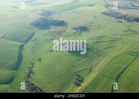 Préhistorique à post-médiéval, la culture, l'industrie et le funéraire reste sur Fyfield Down, Wiltshire, 2015. Banque D'Images