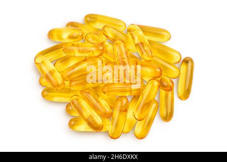 Capsules d'huile de poisson isolées sur fond blanc avec passe-cheveux et profondeur de champ totale. Vue de dessus. Pose à plat Banque D'Images