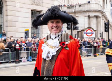 Vincent Keaveney devient le 693e Lord Mayor.Il est arrivé dans l'entraîneur d'or de l'État pour le Lord Mayor's Show.Il tiendra le bureau pendant un an. Banque D'Images