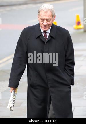 L'ancien président du FC Portsmouth, Milan Mandaric, arrive ce matin au tribunal de la Couronne de Southwark à Londres où il est jugé pour évasion fiscale. Banque D'Images