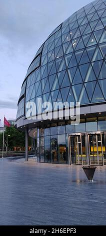 LONDRES, ROYAUME-UNI - 02 mai 2019 : l'hôtel de ville de Londres au crépuscule, Royaume-Uni Banque D'Images