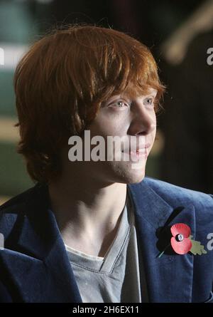 Rupert Grint arrive à la première du film Harry Potter et The Goblet of Fire, Leicester Square, Londres.Jeff Moore/allactiondigital.com Banque D'Images