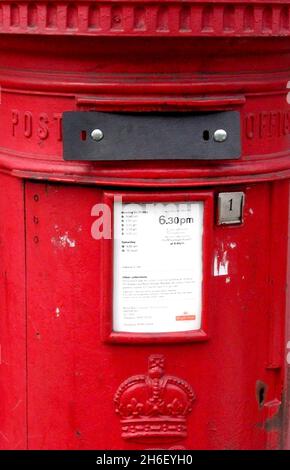 Une boîte postale fermée.Date de la photo: Mercredi 18 octobre 2006.Une pétition de quatre millions de noms réclamant la protection des bureaux de poste sera livrée aujourd'hui au 10 Downing Street. Banque D'Images