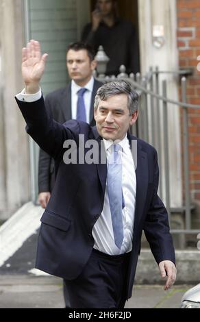 Gordon Brown photographié aujourd'hui à l'imagination Gallery de Londres après avoir annoncé sa candidature pour occuper le poste de prochain Premier ministre britannique et chef du Parti travailliste, le 11 mai 2007. Banque D'Images