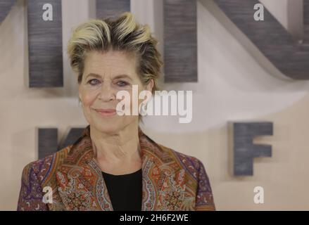 Linda Hamilton assiste au Terminator: Dark Fate photocall à l'hôtel Mandarin Oriental, Londres. Banque D'Images