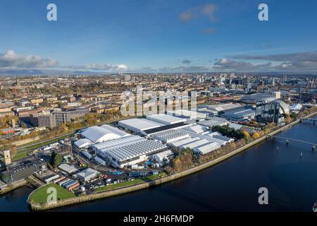 Vue aérienne du site du Sommet climatique de la COP26 à Glasgow, sur le campus de la SEC Banque D'Images