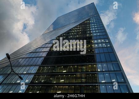 100 Bishopsgate gratte-ciel dans la City de Londres, Angleterre Royaume-Uni Banque D'Images