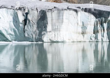 un cri silencieux d'un glacier en pleine fonte Banque D'Images