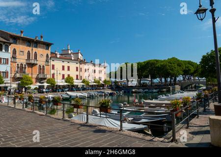 Alter Hafen Porto Vecchio à Desenzano Banque D'Images