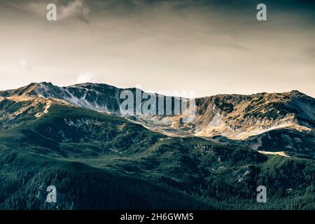 Groupe de montagnes Parang, Carpates du Sud, Roumanie. Banque D'Images