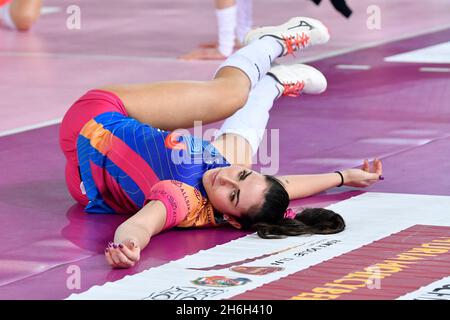 Rome, Italie.14 novembre 2021.Lors du match de championnat féminin de volley-ball de série A1 entre Acqua & sapone Volley Roma et Vero Volley Monza à PalaEur, le 14 novembre 2021 à Rome, Italie.(Credit image: © Domenico Cippitelli/Pacific Press via ZUMA Press Wire) Banque D'Images