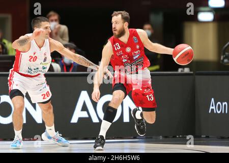 14 novembre 2021, Assago (Milan, Italie: Italie, Milan,novembre 14 2021: Sergio Rodriguez (Armani Milan Guard) dribbles dans la seconde moitié pendant le match de basket-ball AX ARMANI EXCHANGE MILAN contre MANUHOTELS REGGIO EMILIA, Lega Panier A au Forum de Mediolanum (Credit image: © Fabrizio Andrea Bertani/Pacific Press via ZUMA Press Wire) Banque D'Images