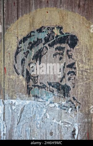 Un portrait de Mao peint sur la porte dans l'un des nombreux villages antiques de Guilin Chine Banque D'Images