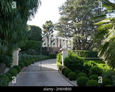 Beverly Hills, Californie, États-Unis 17 septembre 2021 Une vue générale de l'atmosphère de l'acteur George Segal et de l'acteur Max Pavlesky ancienne maison/maison au 841 Greenway Drive le 17 septembre 2021 à Beverly Hills, Californie, États-Unis.Photo par Barry King/Alay stock photo Banque D'Images