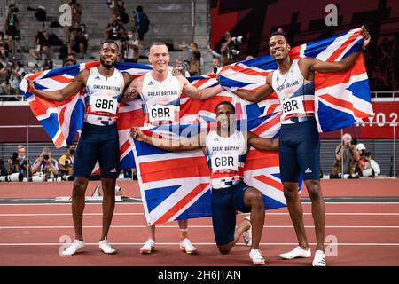 L'équipe de relais 4x100m de la Grande-Bretagne a remporté la médaille d'argent aux jeux olympiques de Tokyo.Mitchell-Blake, Kitty, Utah, Hughes Banque D'Images