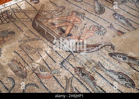 Sol en mosaïque avec symbolisme chrétien, 4ème siècle, basilique patriarcale d'Aquileia, Etats-Unis, Aquileia, Friuli Venezia Giulia, Italie Banque D'Images