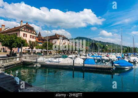 Ville historique de Lutry dans la région des terrasses du vignoble de Lavaux, site classé au patrimoine mondial de l'UNESCO, Lac de Genève, Suisse, Europe Banque D'Images