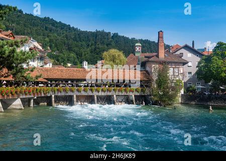 Pont Untere Schleuse au-dessus de l'Aare, Thun, canton de Berne, Suisse, Europe Banque D'Images