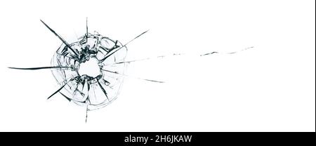 Fissures noires du kulsi dans le verre sur fond blanc.Macro. Banque D'Images