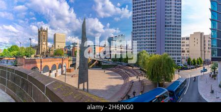 Vue sur la cathédrale et la ville de Manchester, Manchester, Lancashire, Angleterre, Royaume-Uni,Europe Banque D'Images