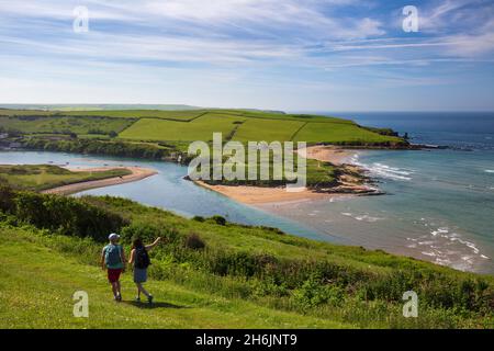 Plage de sable de Bantham et la rivière Avon vue de Bigbury-on-Sea, Bantham, quartier de South Hams, Devon, Angleterre,Royaume-Uni, Europe Banque D'Images