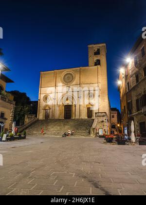 Cathédrale de Santissima Annunziata sur la Piazza del Popolo, Todi, Ombrie, Italie, Europe Banque D'Images