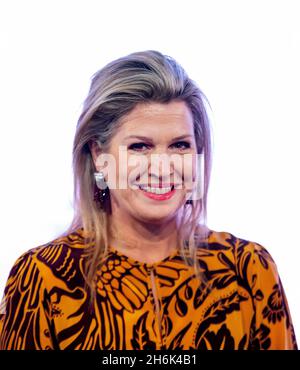 Apeldoorn, Niederlande.16 novembre 2021.La reine Maxima des pays-Bas à radio Kootwijk à Apeldoorn, le 16 novembre 2021, pour distribuer le Prins Bernhard Cultuurfonds prijs 2021 uit aan IVN Natuureducatie crédit: Albert Nieboer/Netherlands OUT/point de vue OUT/dpa/Alay Live News Banque D'Images