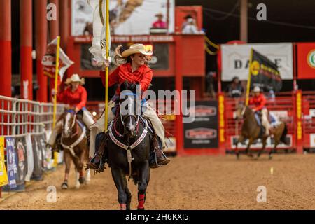 Davie, États-Unis.12 novembre 2021.Cérémonie d'ouverture du Southeastern circuit finals Rodeo à Davie, FL, du 11 au 13 novembre 2021 pendant l'événement.(Photo par Yaroslav Sabitov/YES Market Media/Sipa USA) crédit: SIPA USA/Alay Live News Banque D'Images