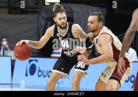 Bologne, Italie.16 novembre 2021.Isaia Cordinier (Segafredo Virtus Bologna) pendant le tournoi Eurocup match Segafredo Virtus vs Bologna.Umana Reyer Venezia à la Virtus Segafredo Arena - Bologna, 16 novembre 2021 crédit: Agence de photo indépendante/Alamy Live News Banque D'Images