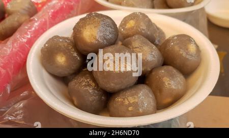 Gâteau traditionnel de riz sucré coréen Songpyeon Banque D'Images