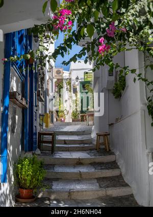 Les backsreets romantiques des îles grecques d'Ano Syros.Ano Syros a été fondée en 1200 par les Vénitiens. Banque D'Images