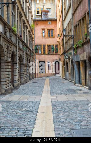 Rue Juiverie, quartier Saint-Jean, site classé au patrimoine mondial de l'UNESCO, Vieux Lyon, Rhône-Alpes, France Banque D'Images