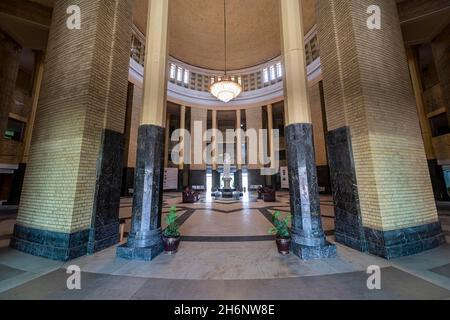 Intérieur de la gare centrale de Bagdad, Bagdad, Iraq Banque D'Images