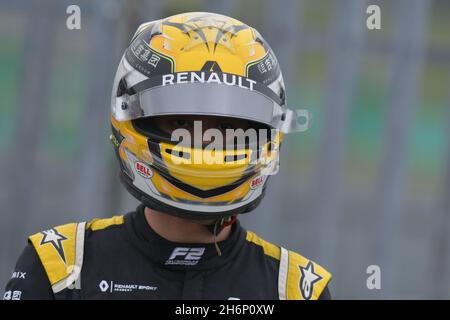 Guanyu Zhou devient le premier pilote du Grand Prix chinois après avoir signé pour l'équipe Alfa Romeo. Banque D'Images