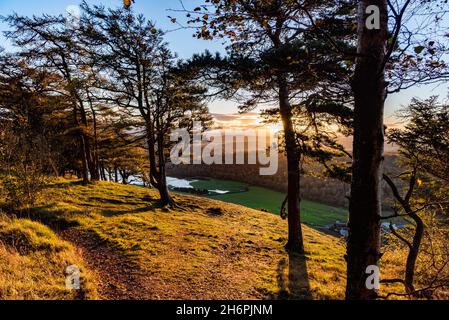 Lever de soleil depuis Arnside Knott, Arnside, Milnthorpe, Cumbria, Royaume-Uni. Banque D'Images