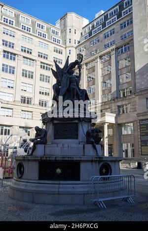 Échange de bâtiments drapeaux d'échange monument nelson Liverpool merseyside royaume-uni Banque D'Images