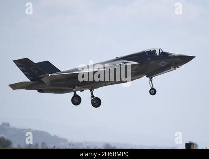 USMC F-35B atterrissage à MCAS Miramar, Californie Banque D'Images