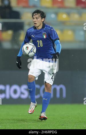 Emanuel Vignato d'Italie lors du match international de football amical entre l'Italie U21 et la Roumanie U21 au stade Benito Stirpe, Frosinone (Italie), le 16 novembre 2021.Photo Cesare Purini / Insidefoto Banque D'Images