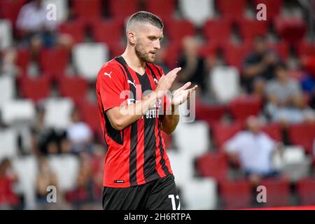 Trieste, Italie. 14 août 2021. Ante Rebic (Milan) portrait se claquant les mains pendant l'AC Milan vs Panathinaikos FC, match de football amical à Trieste, Italie, août 14 2021 crédit: Agence de photo indépendante/Alamy Live News Banque D'Images