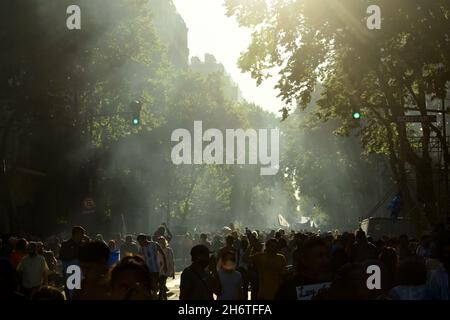 Manifestación en apoyo al Presidente Alberto Fernández al conmemorarse el día de la militancia, 17 de noviembre de 2021, Buenos Aires, Argentine Banque D'Images