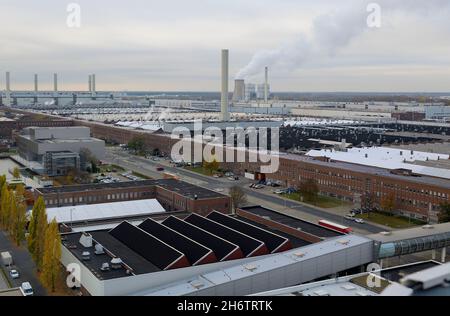 Wolfsburg, Allemagne.11 novembre 2021.Volkswagen Plant Wolfsburg, usine principale de Volkswagen AG, vue d'ensemble, vue d'ensemble, sur 11.11.2021 à Wolfsburg/Allemagne.Crédit : dpa/Alay Live News Banque D'Images