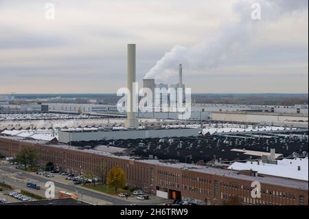 Wolfsburg, Allemagne.11 novembre 2021.Volkswagen Plant Wolfsburg, usine principale de Volkswagen AG, vue d'ensemble, vue d'ensemble, sur 11.11.2021 à Wolfsburg/Allemagne.Crédit : dpa/Alay Live News Banque D'Images