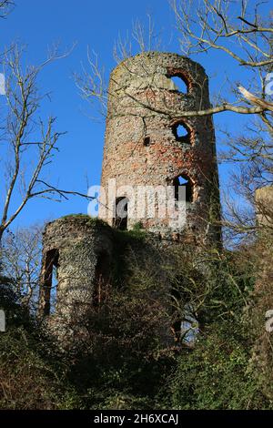 Les ruines de Racton Monument près de Chichester dans West Sussex, Angleterre Banque D'Images