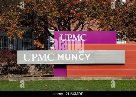 Muncy, États-Unis.18 novembre 2021.UPMC Muncy, un hôpital à service complet d'accès critique avec 20 lits d'hospitalisation, est vu à Muncy, en Pennsylvanie, le 18 novembre 2021.UPMC, avec 92,000 employés, est le plus grand employeur non gouvernemental de Pennsylvanie.(photo de Paul Weaver/Sipa USA) crédit: SIPA USA/Alay Live News Banque D'Images