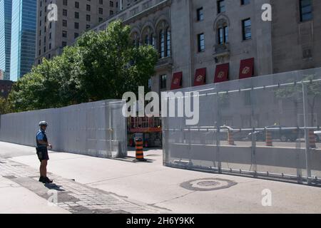 Toronto, Ontario, Canada - 06/21/2010: Utilisation d'obstacles au contrôle des foules dans le cadre de la planification de la gestion de l'État au G-20 Banque D'Images