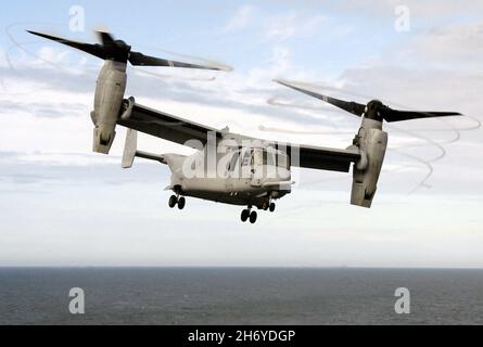MV 22B AVION de décollage vertical/court-circuit OSPREY exploité par le corps des Marines des États-Unis.Photo prise 2005 par USMC Banque D'Images