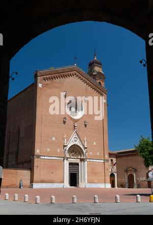 Basilique de San Francesco (XIIIe siècle) dans l'ancienne ville de Sienne.Toscana (Toscane), Italie, Europe Banque D'Images