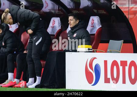 Varsovie, Pologne.15 novembre 2021.Robert Lewandowski, de Pologne, vu lors du match de qualification Qatar de la coupe du monde de la FIFA 2022 entre la Pologne et la Hongrie au stade PGE Narodowy.Score final; Pologne 1:2 Hongrie.(Photo de Mikolaj Barbanell/SOPA Images/Sipa USA) crédit: SIPA USA/Alay Live News Banque D'Images