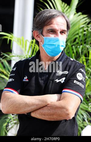 Doha, Qatar.19 novembre 2021.Davide Brivio (ITA) Alpine F1 Team Directeur de course.Championnat du monde de Formule 1 19.11.2021, Rd 20, Grand Prix du Qatar, Doha, Qatar,Journée d'entraînement.Le crédit photo doit être lu : images XPB/Press Association.Crédit : XPB Images Ltd/Alamy Live News Banque D'Images